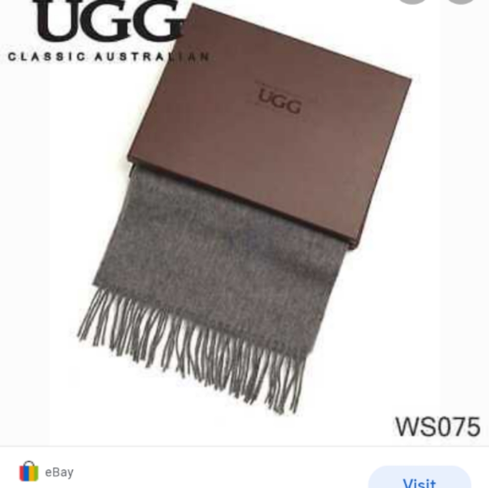 NWT's Ozwear Connection UGG 100% Wool Scarf